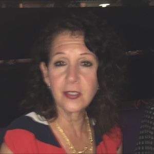 Meet your Posher, Becky